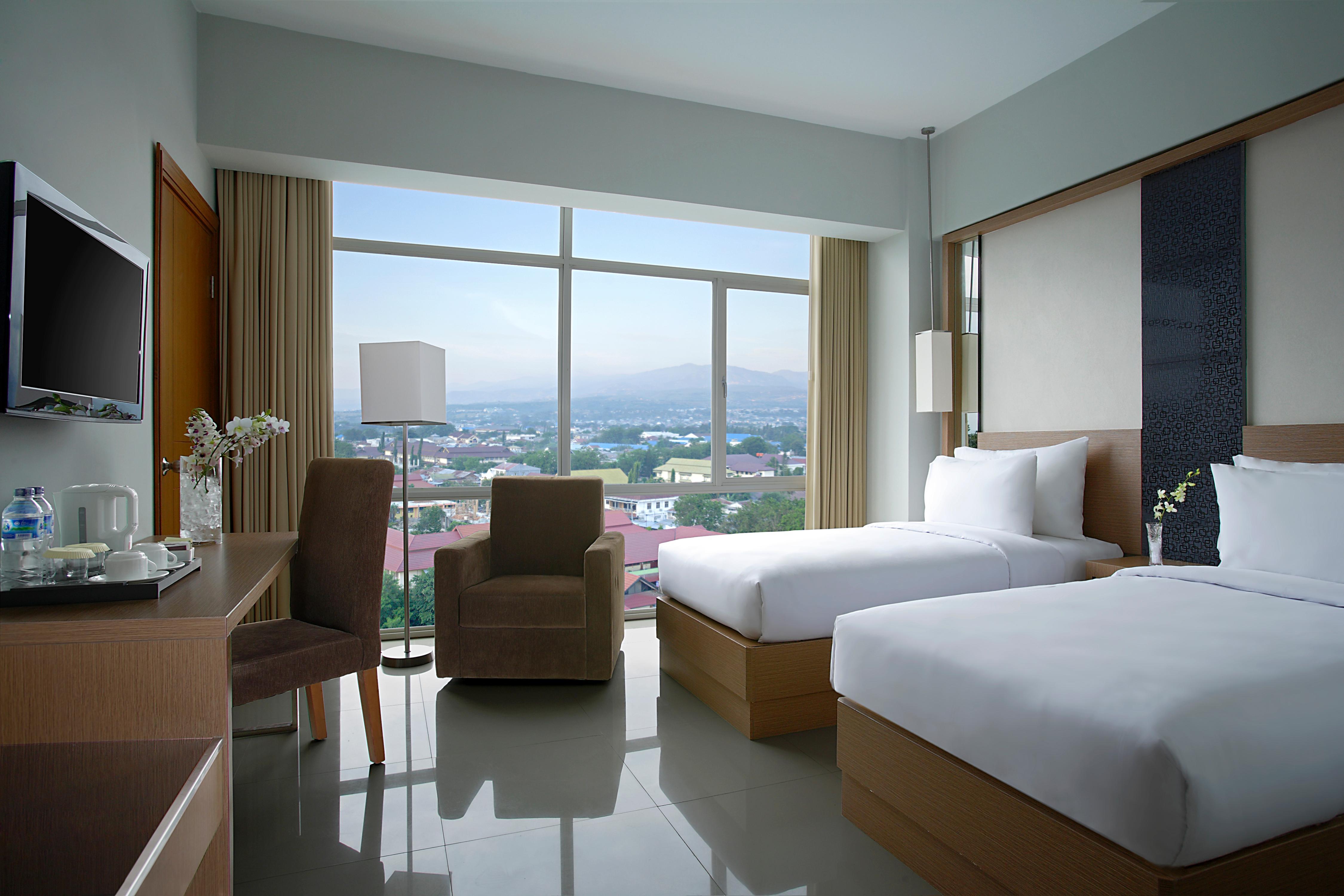 Hotel Santika Palu Exterior foto