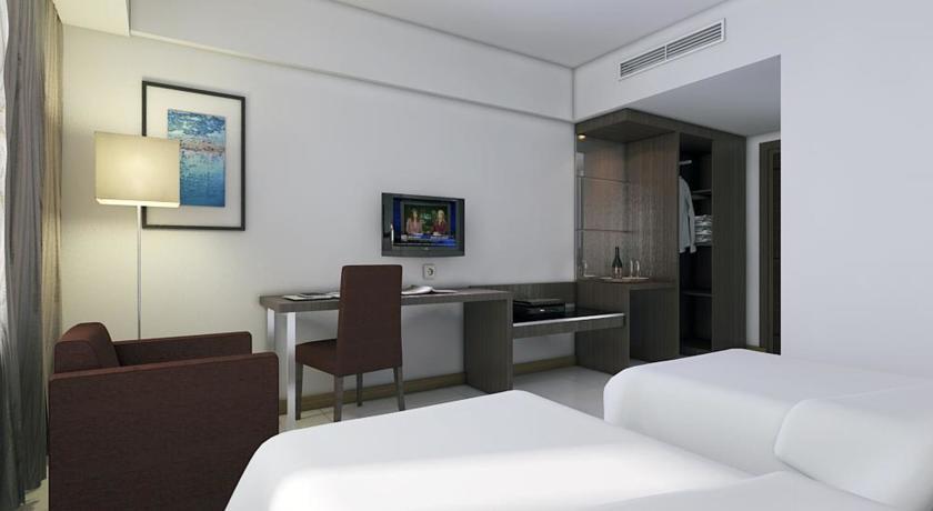 Hotel Santika Palu Exterior foto