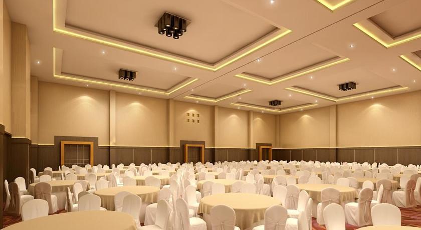 Hotel Santika Palu Exterior foto